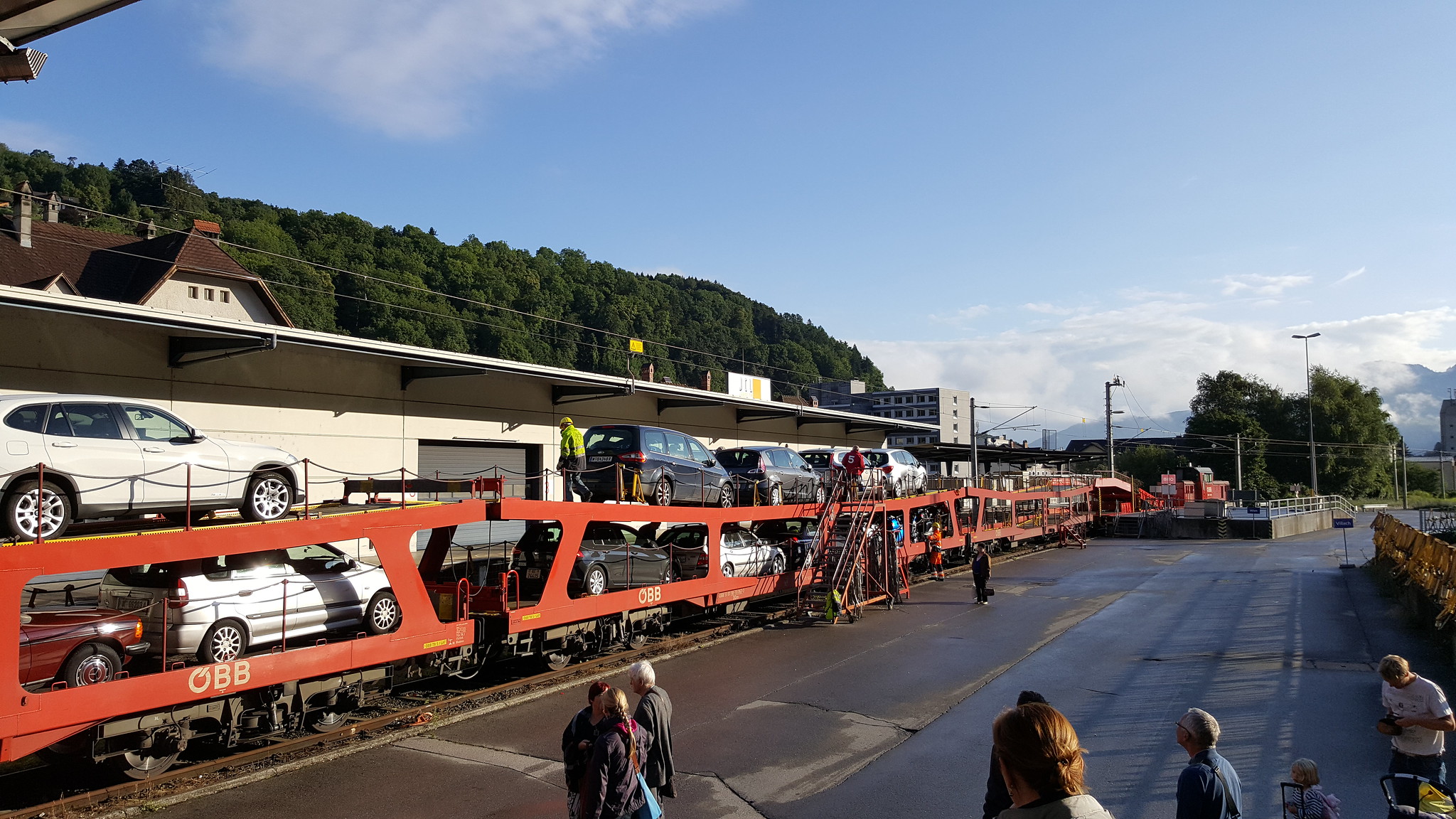 Picture of cars about to be unloaded from the Motorail from Vienna